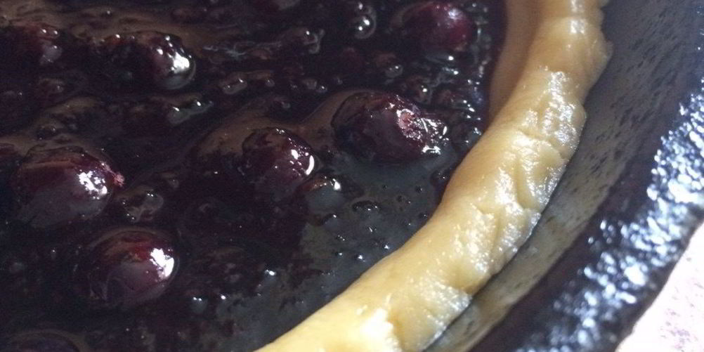 Как приготовить песочный пирог со смородиновым вареньем