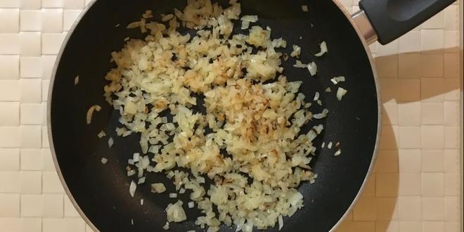 Рецепт пирога колбасного