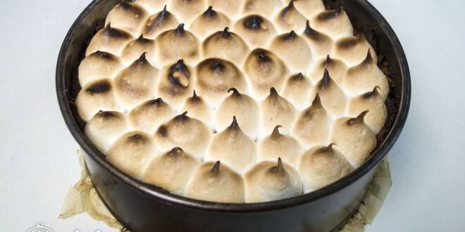 Рецепт пирога с абрикосами и безе