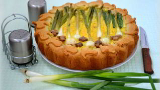 Рецепт Пирога с молодым луком и грибами