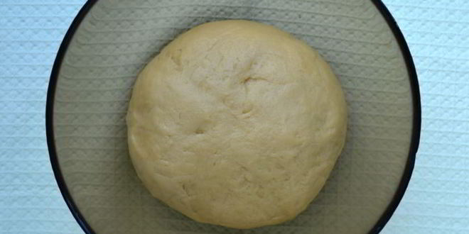 Рецепт пирога с молодым луком и грибами