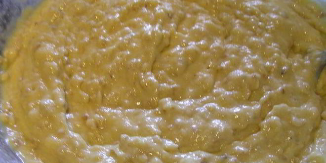 Рецепт пирога с ревенем, овсяными хлопьями и кукурузной мукой