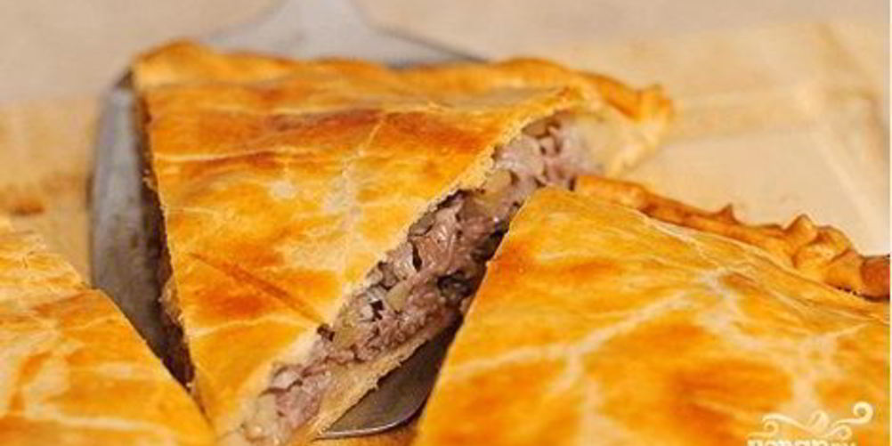 Как приготовить слоеный пирог с мясом и картошкой