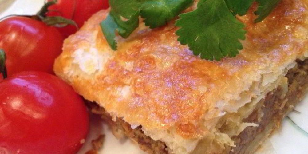 Как приготовить слоеный пирог с паштетом из куриной печени