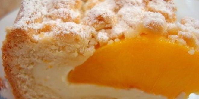 Рецепт творожного пирога с персиками