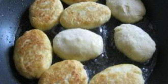 Рецепт картофельных пирожков с начинкой из фарша