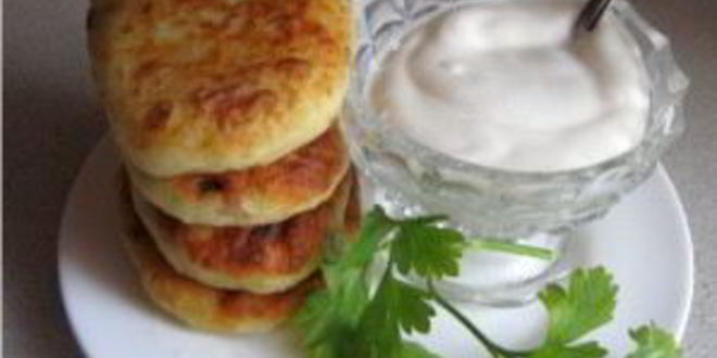 Рецепт картофельных пирожков с начинкой из фарша