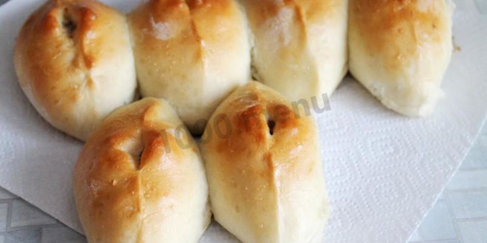 Как приготовить печеные пирожки из дрожжевого теста с грибами