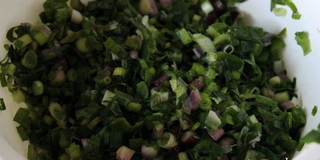 Рецепт пирожков из лаваша с зеленым луком и яйцом