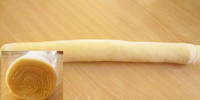 Рецепт пирожков из слоеного теста с творожной начинкой