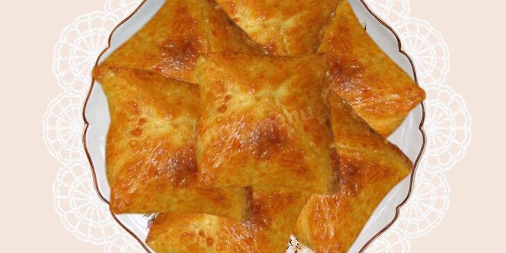 Как приготовить пирожки из слоеного теста с замороженными ягодами