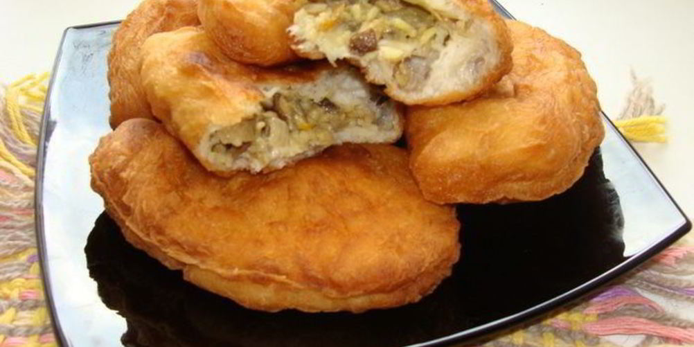 Как приготовить пирожки с белыми грибочками