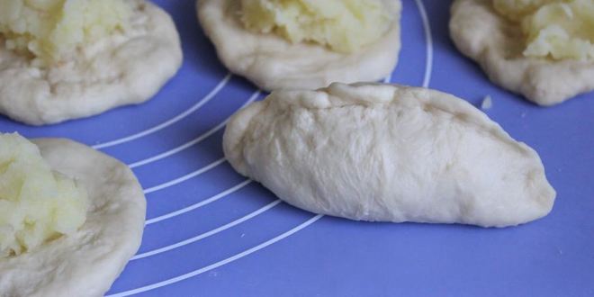 Рецепт пирожков с картофелем и луком