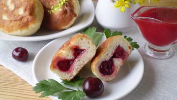 Рецепт Пирожков с вишней жареные