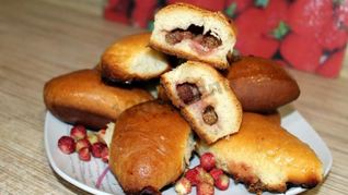 Рецепт Пирожков с земляникой в духовке