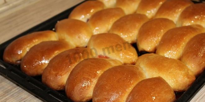 Рецепт пирожков с земляникой в духовке