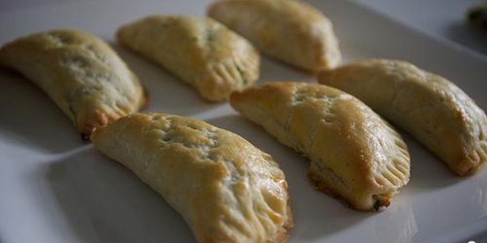 Как приготовить пирожки со шпинатом и сыром фета