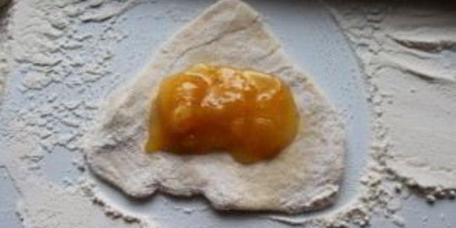 Рецепт пирожков со сливой из дрожжевого теста