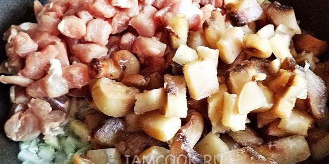 Рецепт слоеных пирожков с мясом и грибами