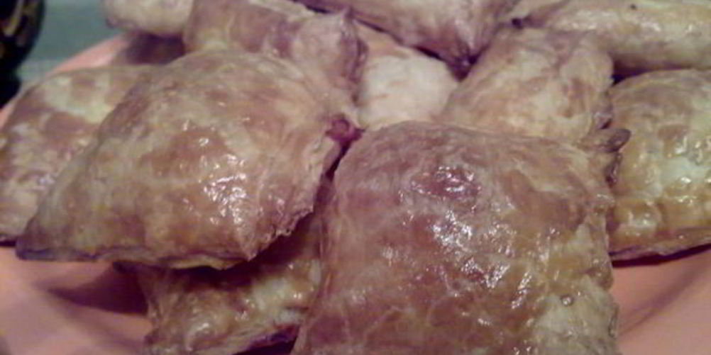 Как приготовить слоеные пирожки с семгой