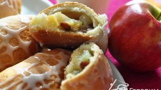 Рецепт Творожных пирожков с яблоками и изюмом