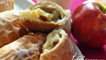 Рецепт Творожных пирожков с яблоками и изюмом