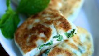 Рецепт Жареных пирожков с брынзой, картошкой и зеленью