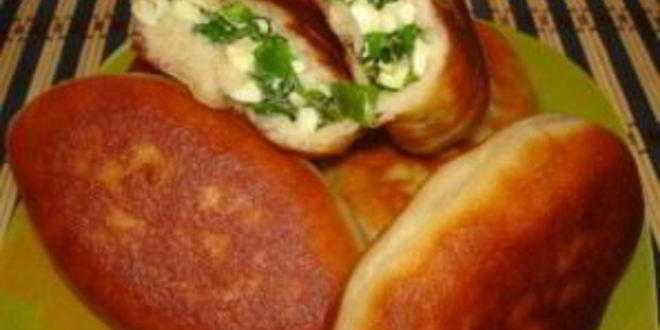 Рецепт жареных пирожков с яйцом и луком