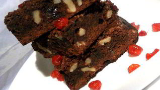 Рецепт Брауни с клюквой и грецкими орехами