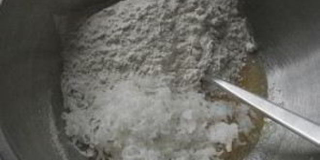 Рецепт кокосовых пирожных с орехами