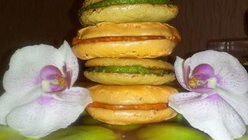 Рецепт Миндальных пирожных с творожно-марципановой прослойкой