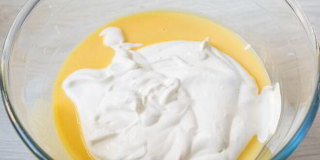 Рецепт муссового пирожного с шоколадом и маракуйей