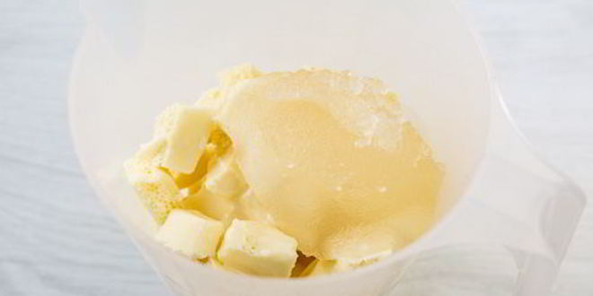 Рецепт муссового пирожного с шоколадом и маракуйей