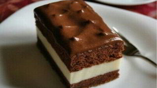 Рецепт очень вкусного пирожного Киндер милк слайс