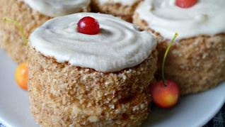 Рецепт Пирожного бисквитного со сливочным кремом