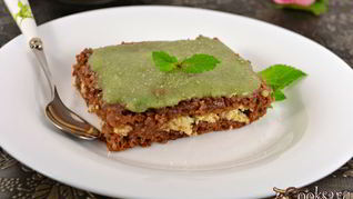 Рецепт Пирожного Брауни с мятой и творожной прослойкой