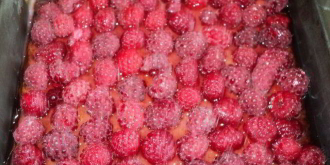 Рецепт пирожного малина на снегу