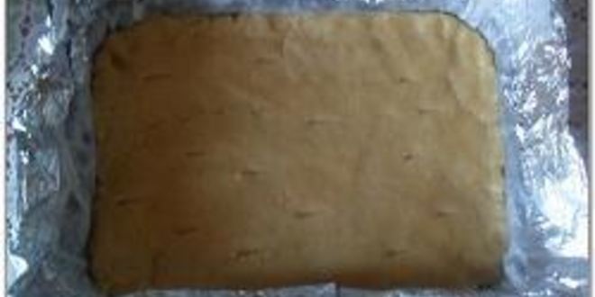 Рецепт пирожных с ревенем и яблоками