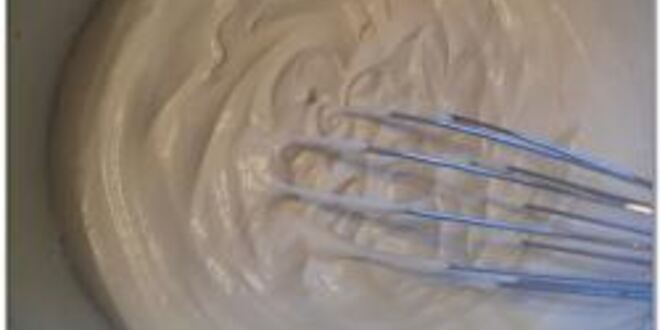 Рецепт пирожных с ревенем и яблоками