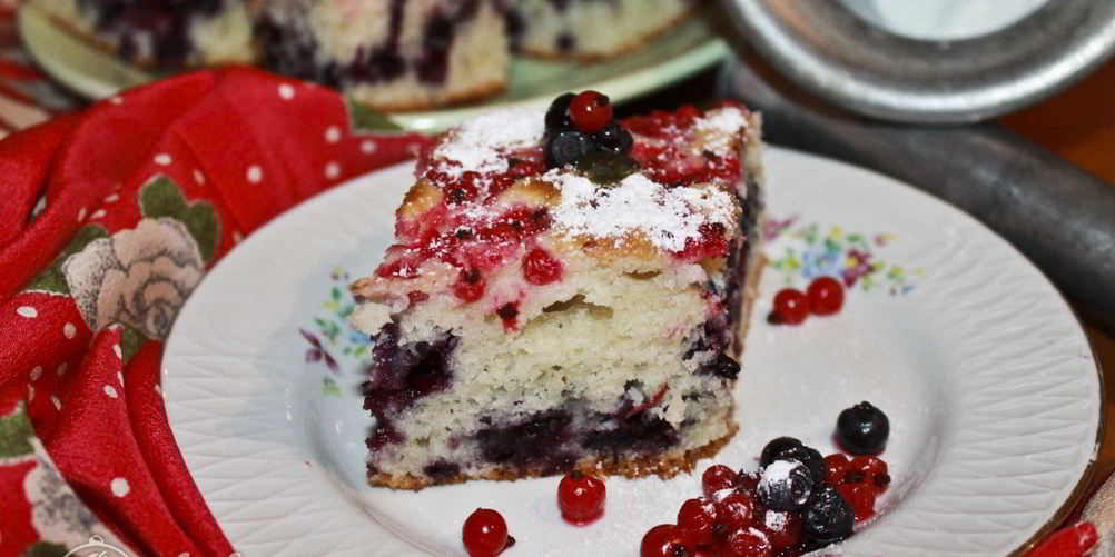 Как приготовить ягодные пирожные