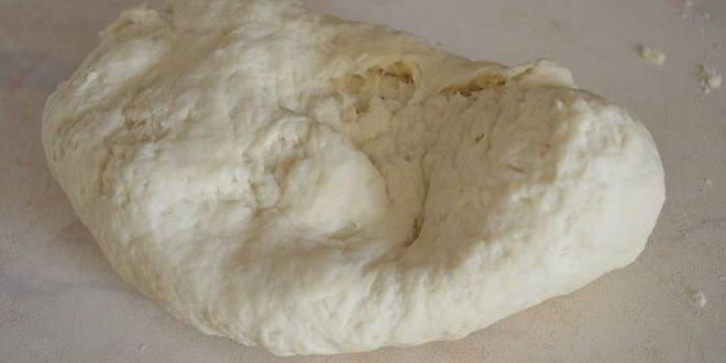 Рецепт чесночной пиццы с моцареллой