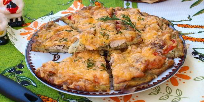 Рецепт кабачковой пиццы с куриным филе и помидорами