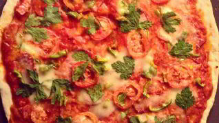 Рецепт Пиццы на красном соусе с говядиной