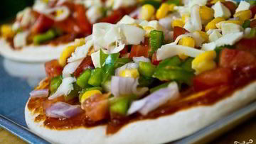 Рецепт Пиццы с кукурузой и колбасой