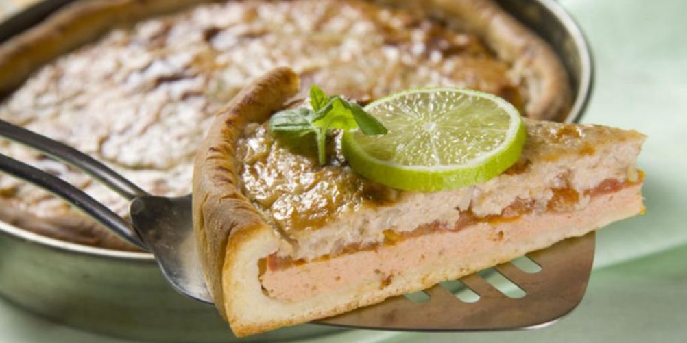 Как приготовить пиццу с рыбой и орехами