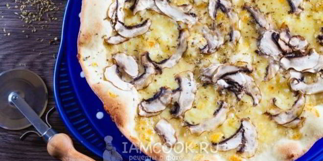 Рецепт пиццы с шампиньонами и сыром