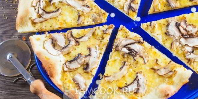 Рецепт пиццы с шампиньонами и сыром