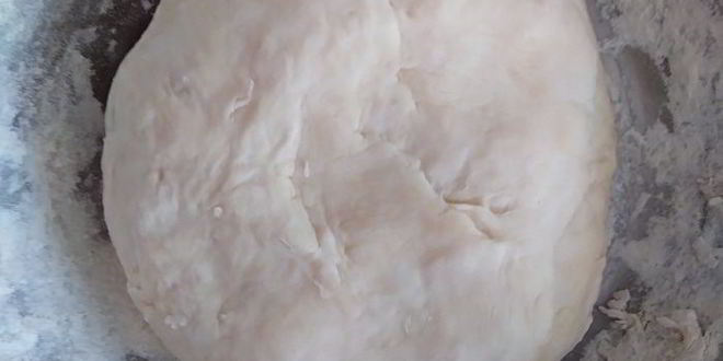 Рецепт закрытой пиццы с курицей и чесноком