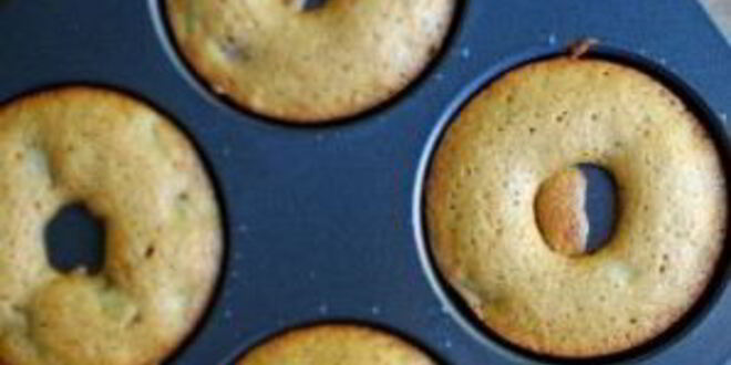 Рецепт банановых пончиков с грецкими орехами