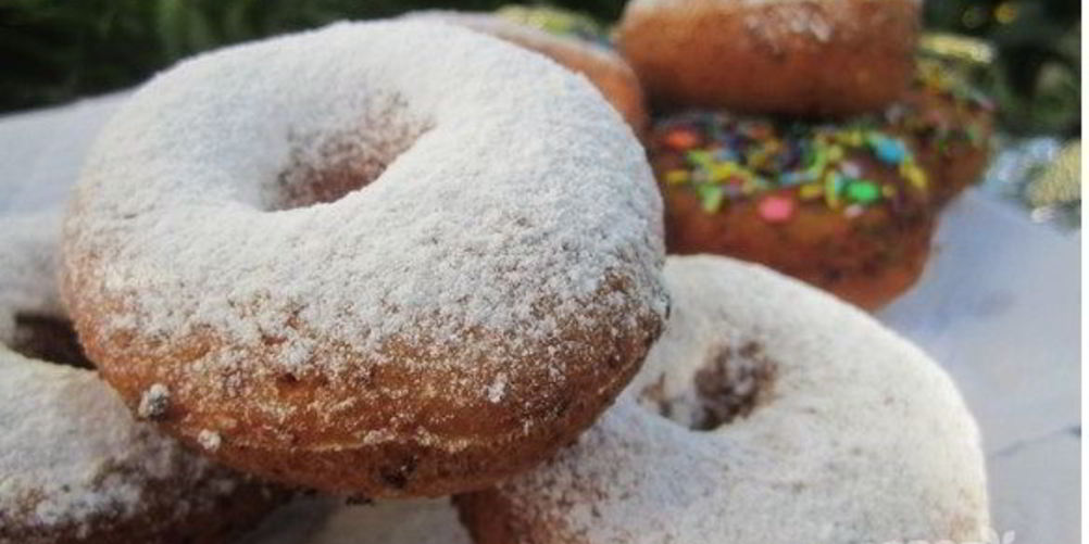 Как приготовить творожные пончики